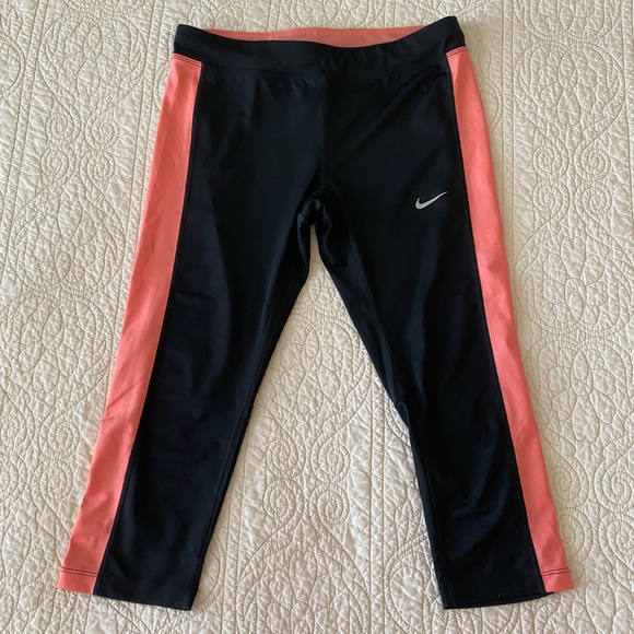 NIKE NWOT Dri-Fit active pants - Size Medium - Picture 8 of 10